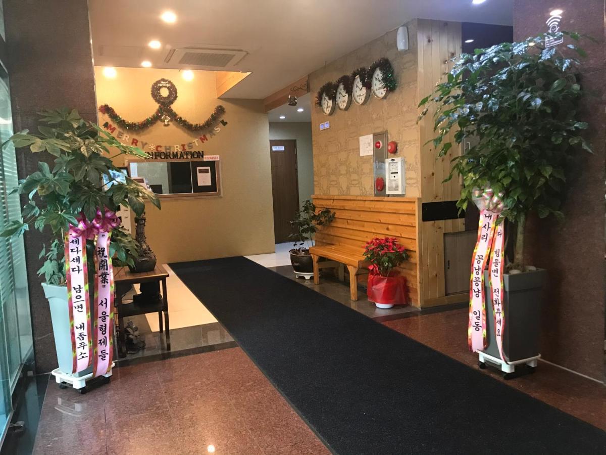 Gung Hotel Чонджу Экстерьер фото