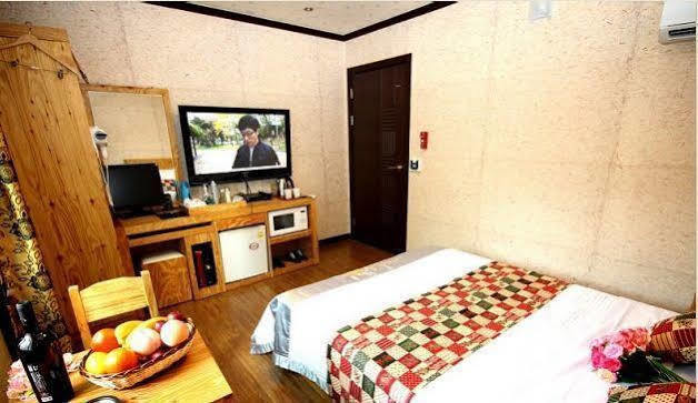Gung Hotel Чонджу Экстерьер фото