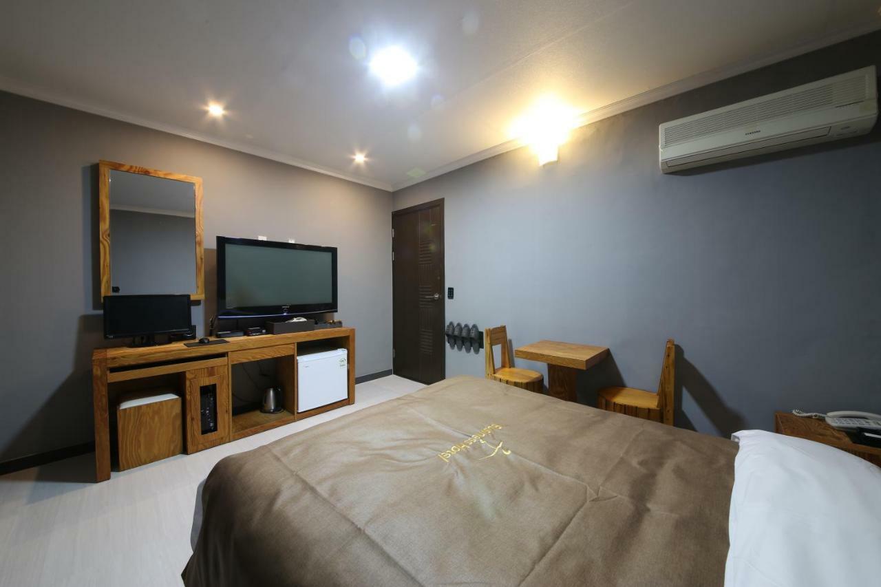 Gung Hotel Чонджу Экстерьер фото